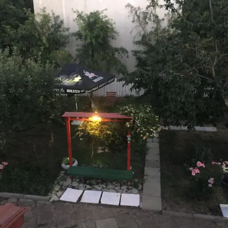 Casa Cleopatra בית הארחה Două Mai