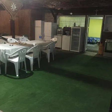 Casa Cleopatra בית הארחה Două Mai